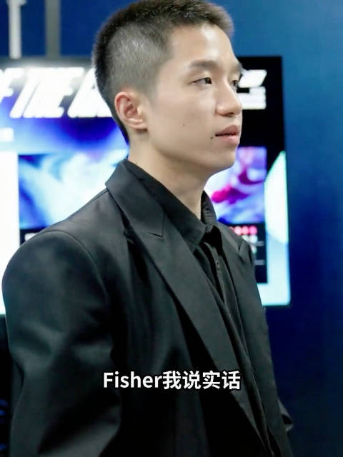 clearlove:fisher我说实话,你队友都在进步,我都不知道你在干嘛