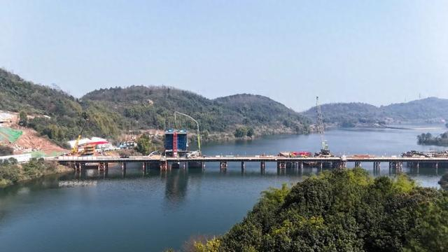 这条高铁线路更新建设进度|玄天湖|施工|高铁_新浪新闻