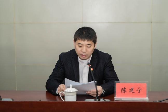 6969陈建宁强调,冬训是加强党员教育,提高党员素质的重要途径