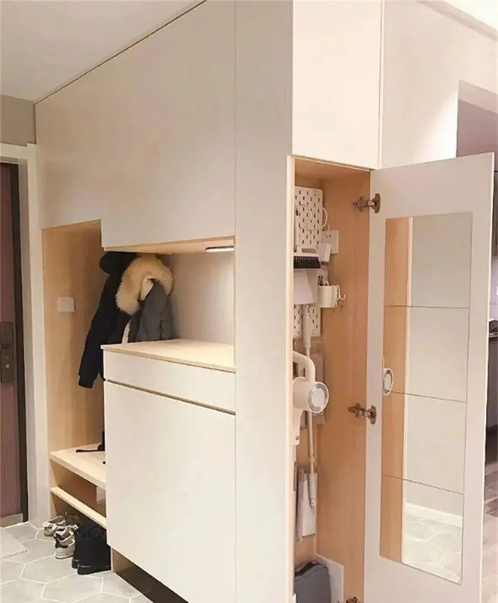 卧室衣柜别再做传统的了,现在流行旁边做个侧边柜,不仅美观还非常实用