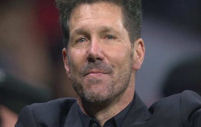 狂奔庆祝,西蒙尼独自掩面泪目|马竞|迭戈·西蒙尼|国际米兰_新浪新闻