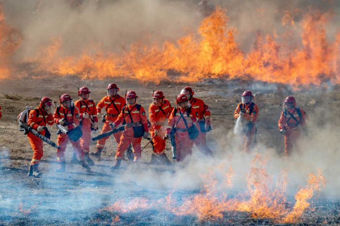 灭火实战砺精兵联演联训保安全