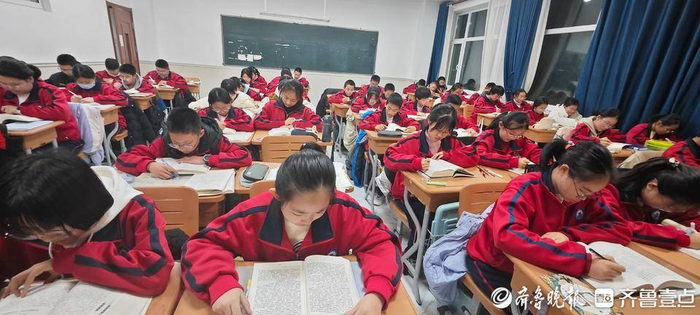 烟台市中英文学校:由阅读通达教育本真|学生|烟台市|学校_新浪新闻