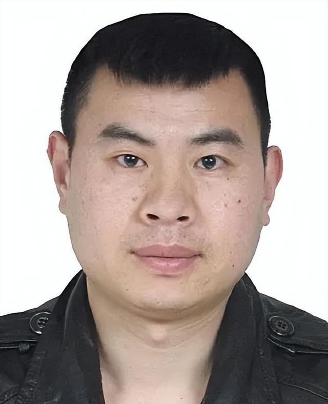 埠村1组436号26,沈伟,男江苏省邳州市议堂镇柳新村桥口36号27,翟鹏飞