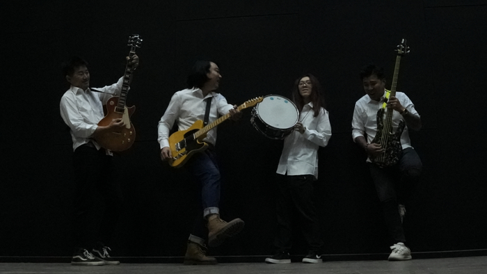 张浅潜|乐队|文娱_新浪新闻