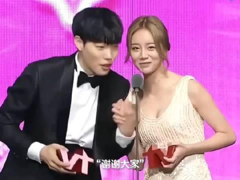 李惠利真有意思前男友带现女友去和前女友约会过的地方约会世界那么大