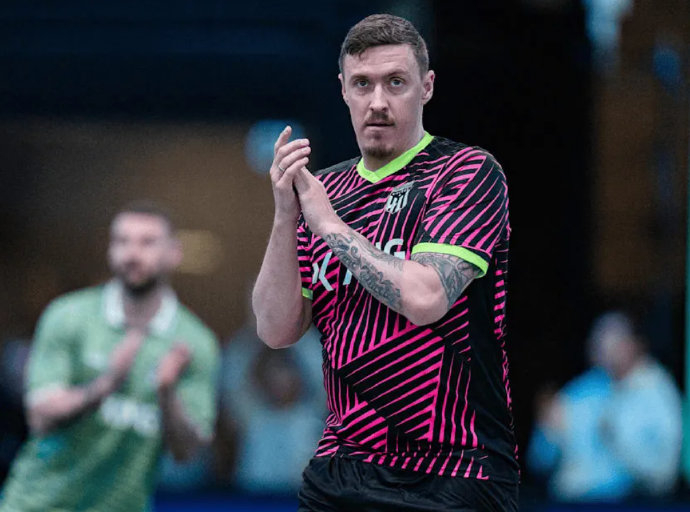 克鲁泽:在狼堡我们有个4人小组,私下喷科瓦奇懂个锤子足球|克鲁泽