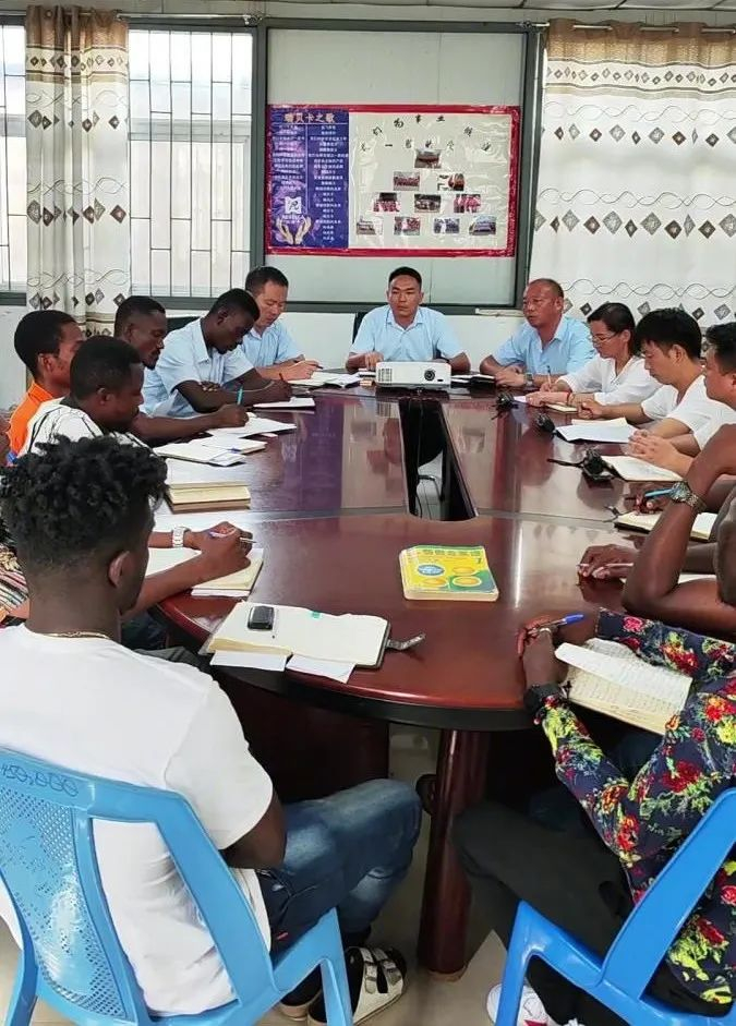 河南前首富给全球黑人做假发