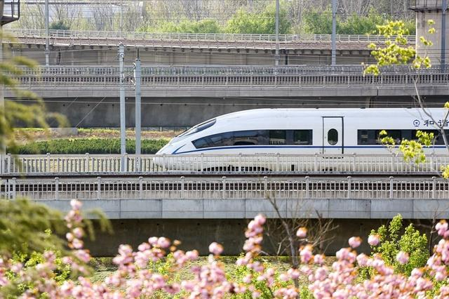 郑州铁路周末加开管内高铁19列|高铁|郑州市|南阳市_新浪新闻