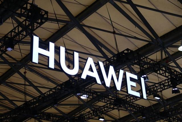 awe2024正式起航华为智能门锁系列全方面展示智慧安全新标准