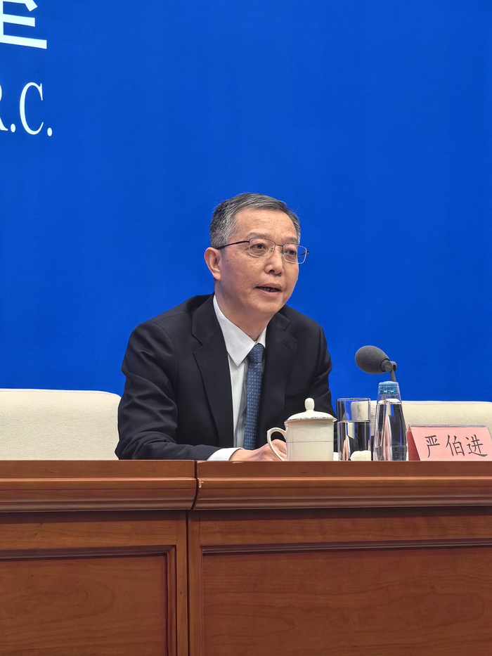 信息量超大资本市场一系列严监管防风险举措出炉