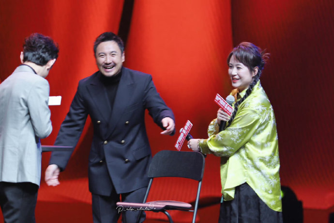 谁懂这一幕的含金量 图cr.水印|沈腾|何炅|马丽_新浪新闻