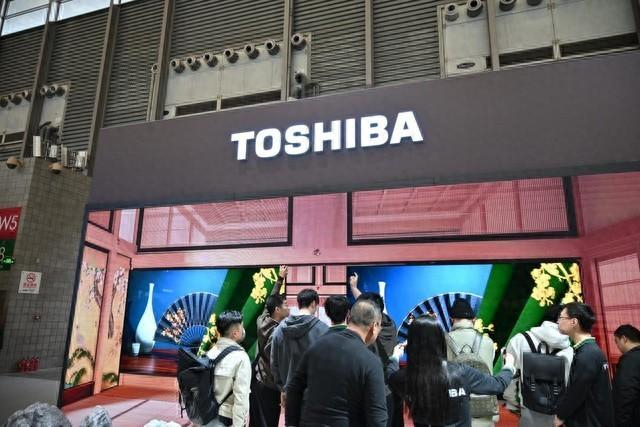 东芝电视携旗舰产品亮相awe日式庭院还原真实之美|东芝|日式|awe_新浪