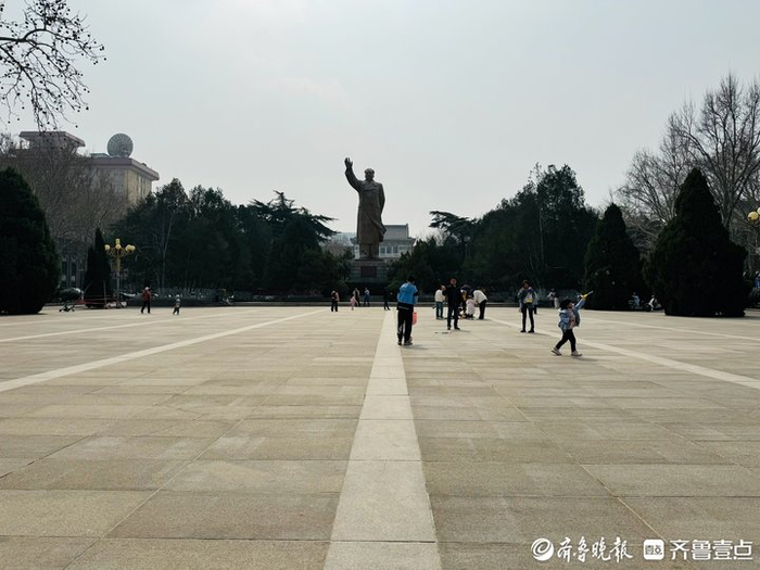 时隔四年山师校园重新向市民敞开怀抱首日吸引大批访客