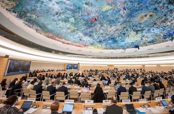 陈旭表示,中国始终积极参与全球人权治理,推进国际人权对话合作,一贯