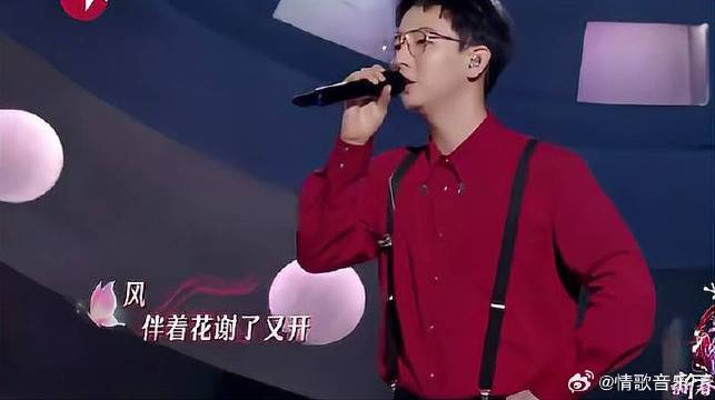 周传雄胡夏真挚合唱《花香》,满满的感动!