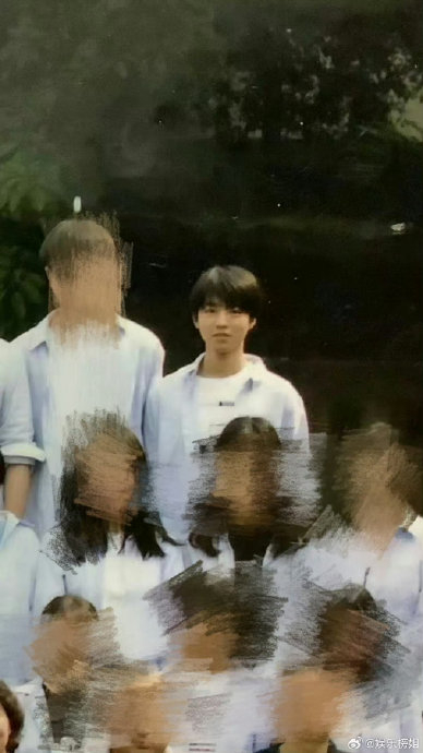 为什么我高中时没有遇到这么帅的同学已经绝版的男高@tfboys-王俊凯