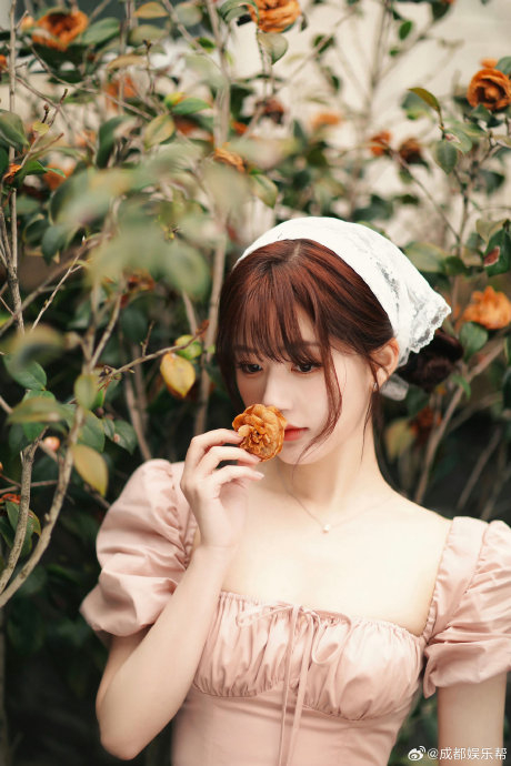 漂亮的小姐姐上线啦!