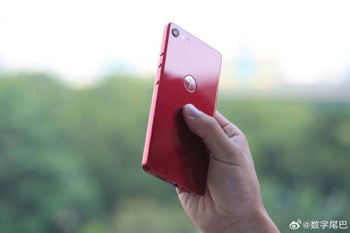 听说这是锤子科技卖得最好的手机转发评论抽一份数码礼包来自林十兄