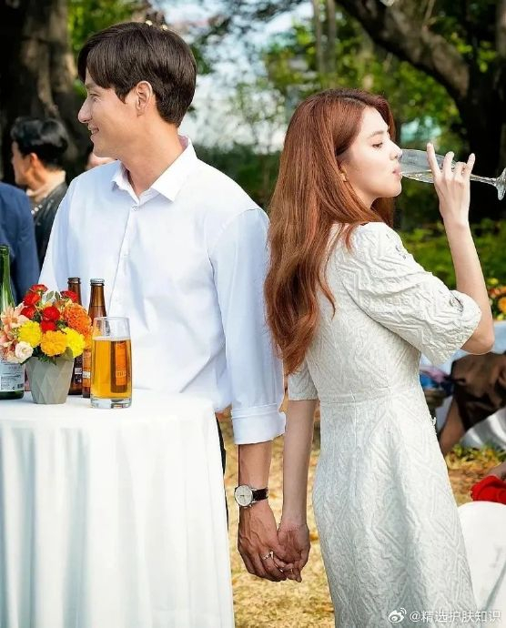 韩素希在夫妻的世界里的角色照进现实吗|韩素希|夫妻的世界|惠利_新浪