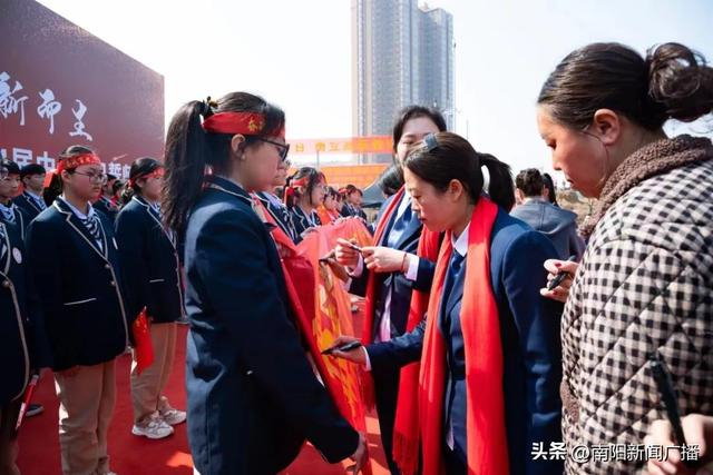 百日誓师燃斗志 壮志凌云战中考——南阳市第十五完全学校初中部百日