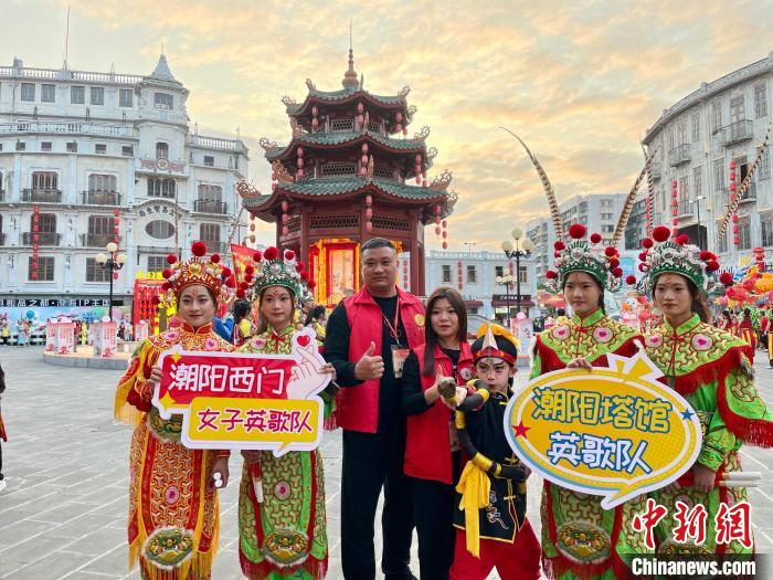 潮阳西门女子英歌队:传承创新中的巾帼力量|汕头市_新浪新闻