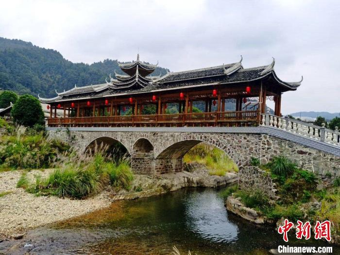 和美乡村擦亮底色 湖南芷江侗乡处处绘就新画卷|湖南省_新浪新闻