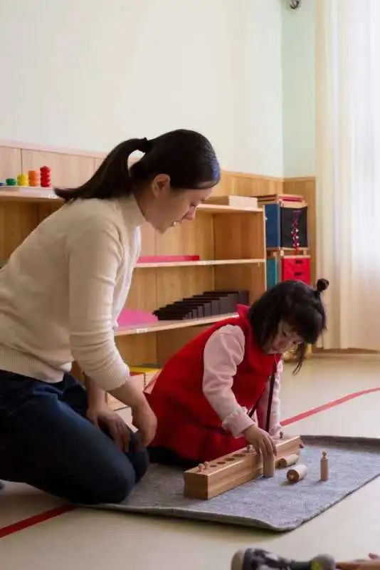 幼儿园关停潮下,90后幼师的自救之路|幼师_新浪新闻