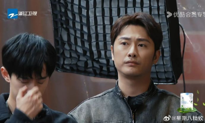 朱梓骁挺可爱的,纪凌尘为啥变样了,记得之前不这个样子,怎么老是蚁侣