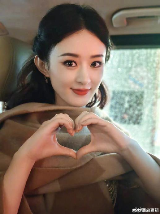 赵丽颖微博晒小凤凰,引发猜想|赵丽颖|博比_新浪新闻