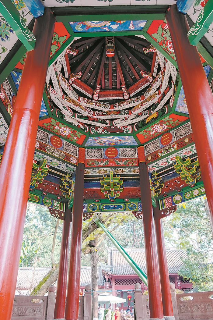     文化公园八角亭