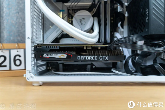 ▼显卡,这里用的是微星的gtx1660 super魔龙.