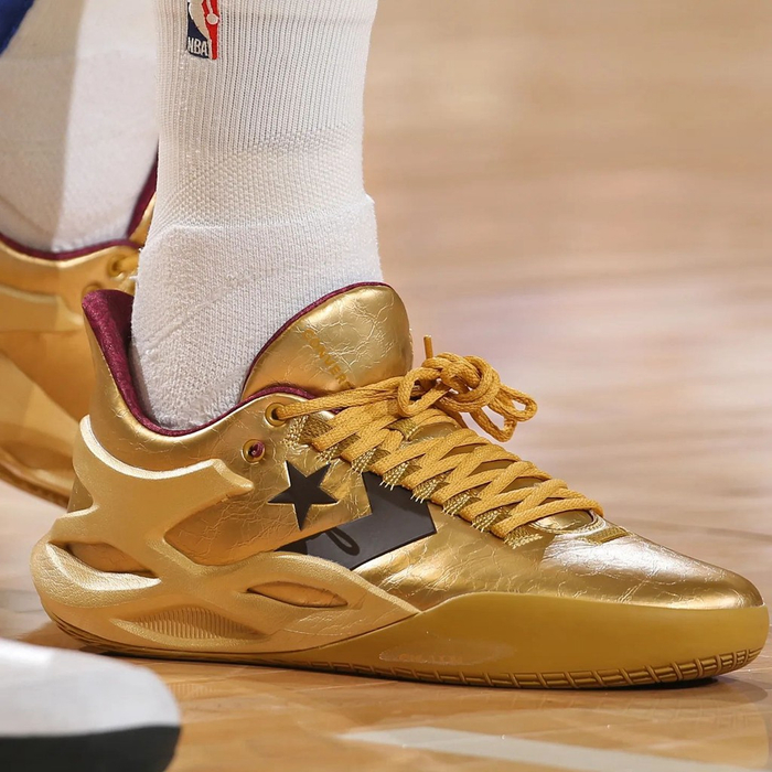 nba 球鞋合集!欧文惊天绝杀!上脚 kai1 新配色!|约什