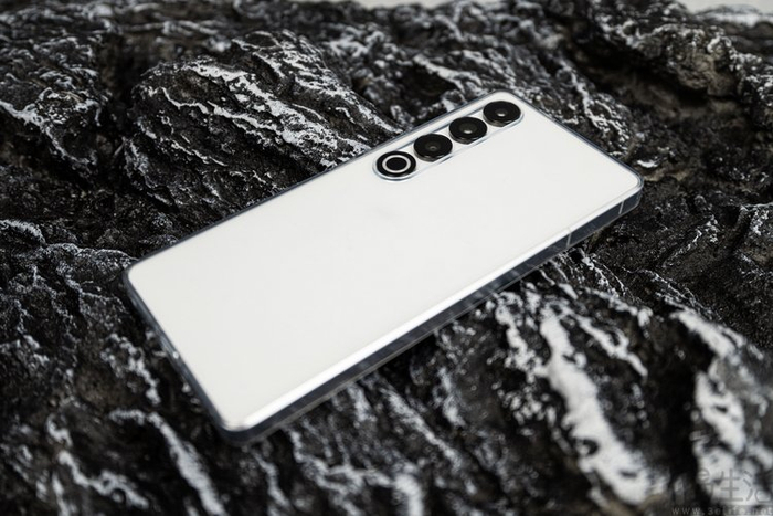 魅族21pro评测设计有特色但技术端仍需努力