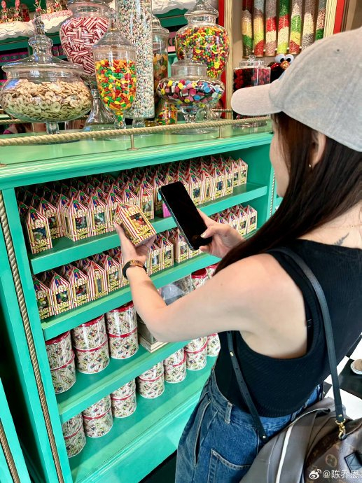 陈乔恩|纹身_新浪新闻