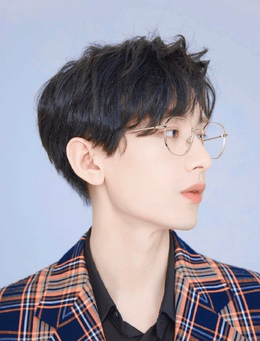 成毅微博视界大会获奖认真发言感谢大家…|成毅|人和_新浪新闻