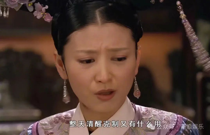 以马思纯为例,在作品产量最少的时间里,帮助她维持热度的就是和张曼乐