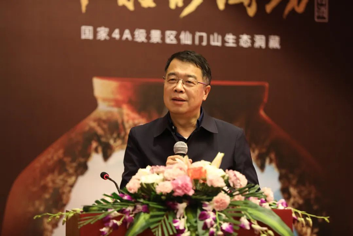 ▎刘振国中国酒业协会副秘书长刘振国也给出创新香型在全国化进程中