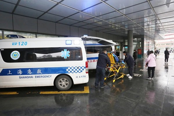 图说:上海市第六人民医院急诊"市医疗急救中心自2021年11月启用医学