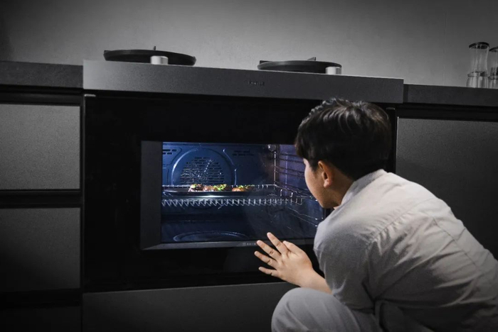 厨房既要有好看的“皮囊”，又要具备解决实际问题的“灵魂”。（图/方太集成烹饪中心Y系列）