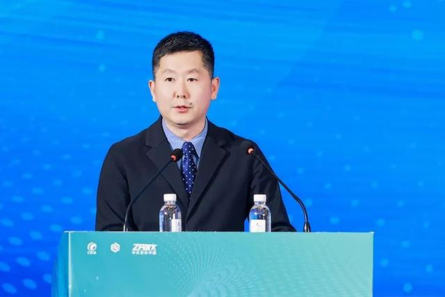 中国科学院院士,北京大学副校长朴世龙,中关村发展集团董事长潘金峰