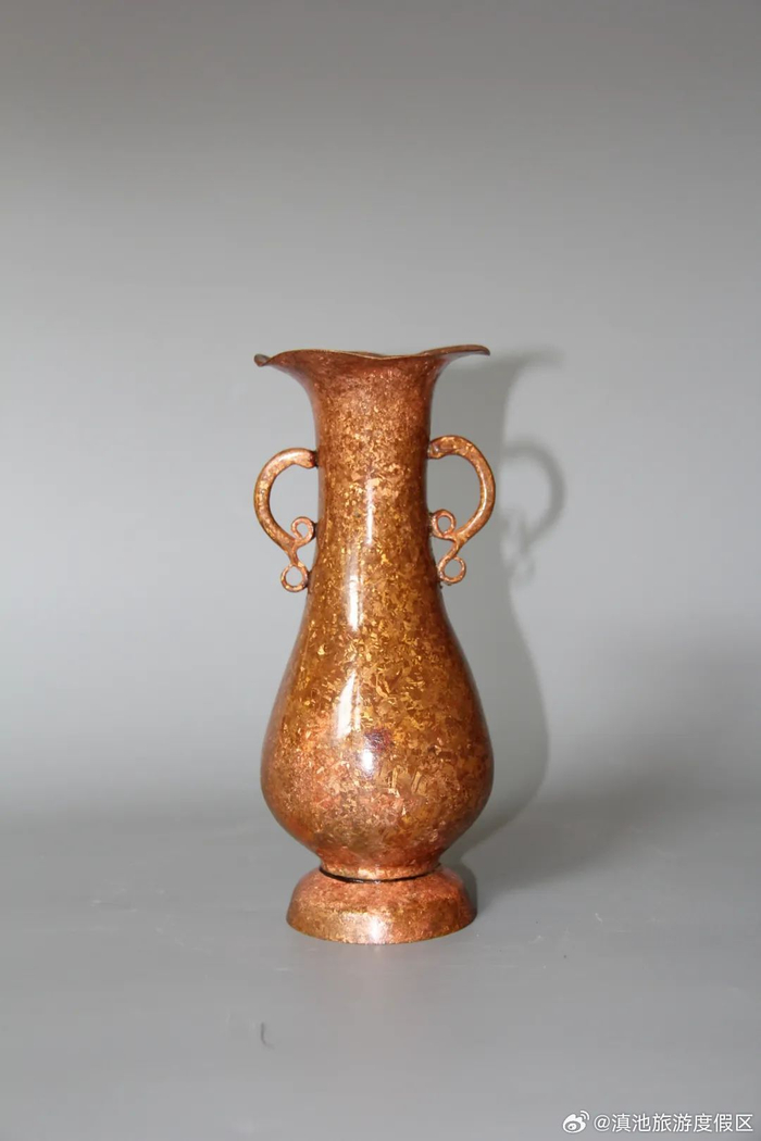 生斑铜双耳瓶 - 资讯频道|斑铜|双耳瓶|云南民族博物馆_新浪新闻