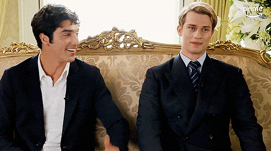 王子变尤物这位英国妲己男女通杀