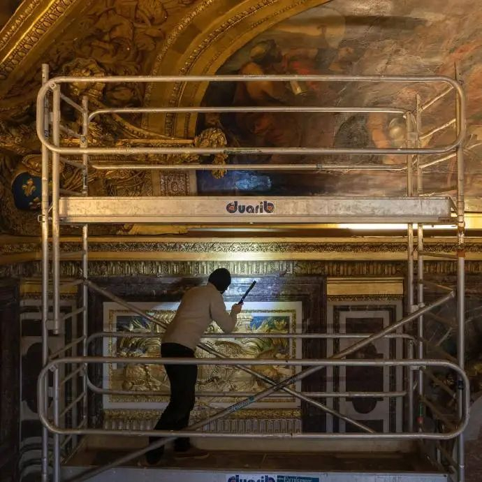 狄安娜厅天顶的修复08 ch09teau de versailles