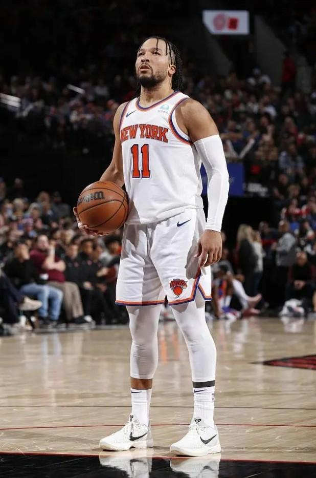 锡伯杜一向擅长用控卫,罗斯就在他手上成为历史最年轻的mvp球员,如今