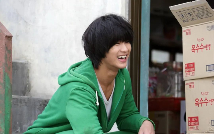 韩娱现状一半人追着柳俊烈骂另一半重新爱上了自律的金秀贤