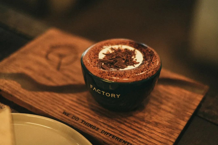 mocha sea salt跟我们自己店的咸摩卡有点异曲同工之妙,巧克力跟海盐