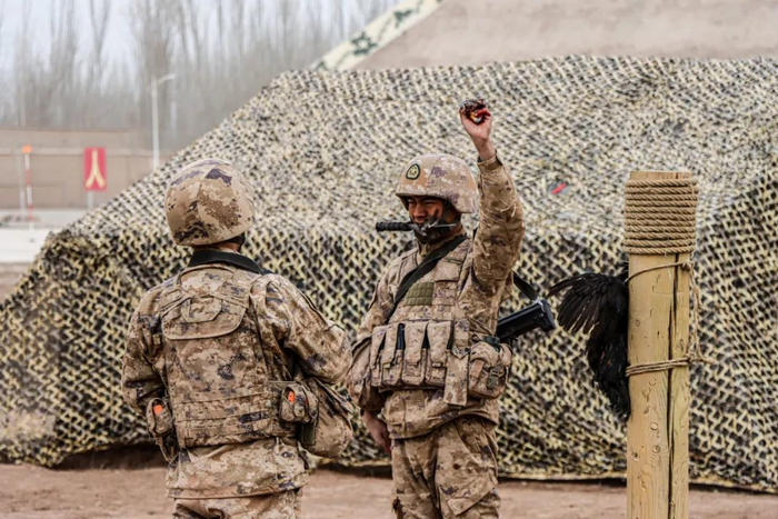 紧贴实战,集训比武充满硝烟味|比武|实战|硝烟_新浪新闻