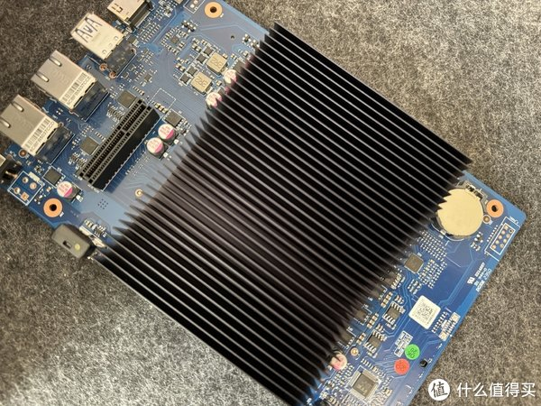 旗舰配置达到性能巅峰——铁威马f4-424pro带来专业nas的极致体验|nas