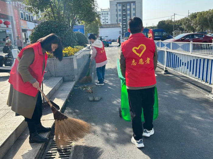 三月里来学雷锋,垃圾分类我先行|垃圾分类|志愿者_新浪新闻